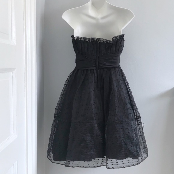 Betsy Johnson Black Strapless Formal Dress • 2 - Picture 3 of 6